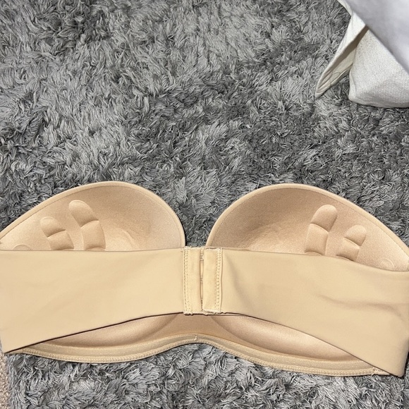 BNWOT Tan Strapless Push Up Bra - Picture 3 of 7